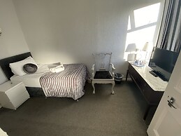 St Andrews House Hotel