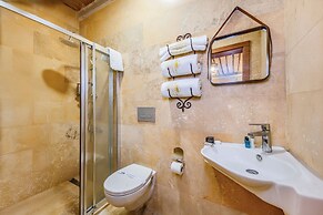 My Story Cave Hotel