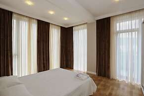 Hosthub - 2BR Super view Apartment
