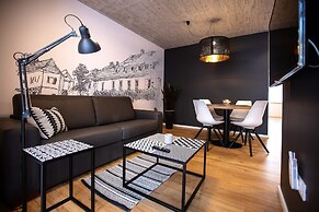 Postcard City Apartments
