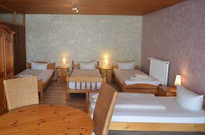Gästehaus Zimmer Frei