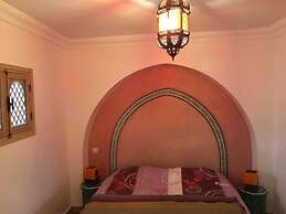 Beach side 3 Bedrooms Riad  Ref 1092