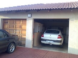 Fourie Street Guesthouse