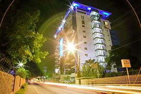 20 South Kingston Luxury Apartment