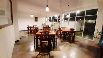 Akurala Beach Boutique Resort