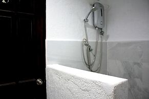 Sentro Suites Siargao