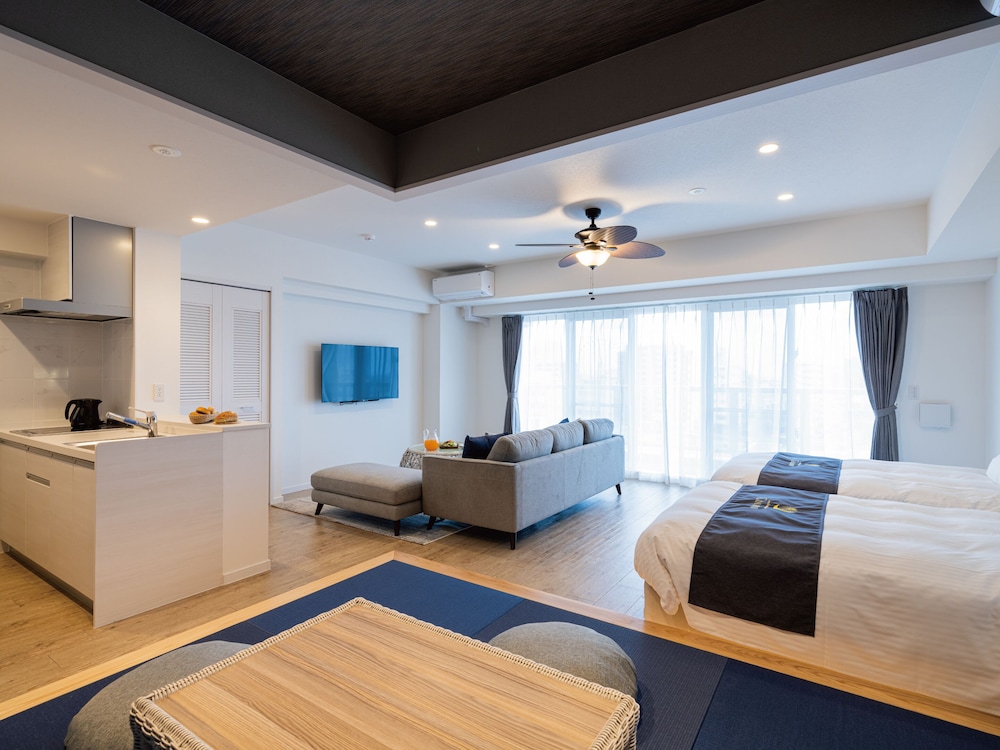 Aqua Palace Chatan by Coldio Premium
