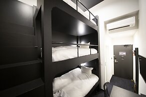 HOTEL TRAD Replay