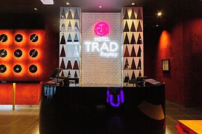 HOTEL TRAD Replay