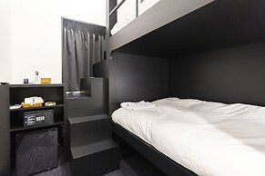 HOTEL TRAD Replay