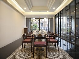 Senna Hue Hotel
