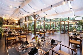 Senna Hue Hotel