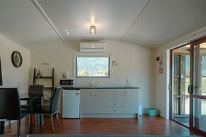 Te Awa Cottages