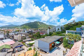 Kata Hill Sea View Hotel