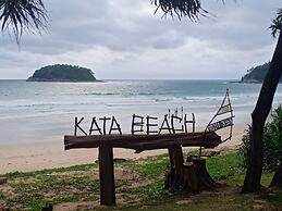Kata Hill Sea View Hotel
