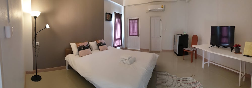 Prinya House