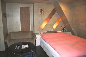 Hotel Sting - Adults Only