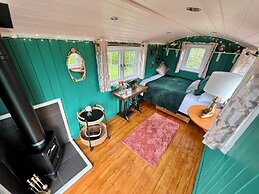Kits Coty Glamping