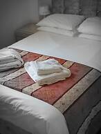 Delmont Hotel