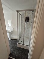 Delmont Hotel