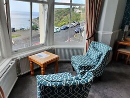 Delmont Hotel