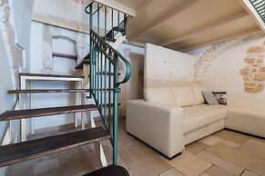 Suite 38