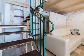 Suite 38