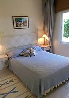 Grand Front Line Location Apartment- Heated Pool
