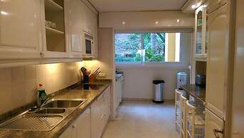 Grand Front Line Location Apartment- Heated Pool