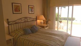Grand Front Line Location Apartment- Heated Pool