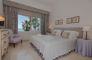 Super Front Line Location Apartment - Heated Pool