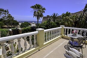 Exquisite Villa 50m To Beach