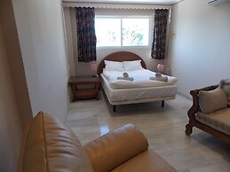 Spacious Townhouse Near Beaches & Golf