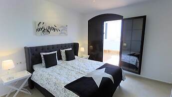 Beautiful Penthouse Near Beach
