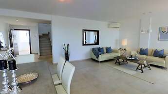 Beautiful Penthouse Near Beach