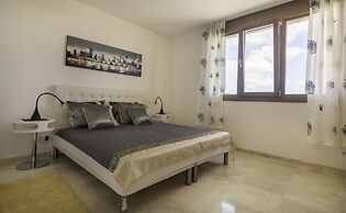 Great Penthouse Near Beach