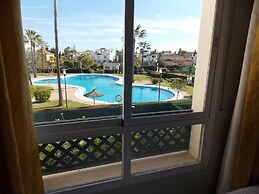 Beachside Apartment Near Puerto Banus