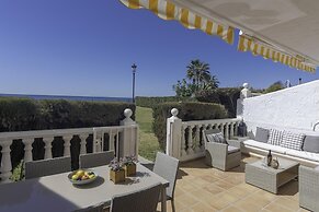 Frontline Duplex With Paradisiacal Views