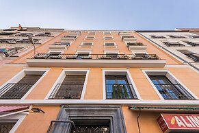 3 Bd Apartment Perfect Location in Plaza de Chueca