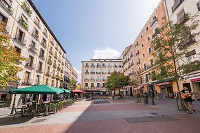 3 Bd Apartment Perfect Location in Plaza de Chueca
