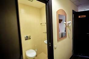7 Days City Hotel