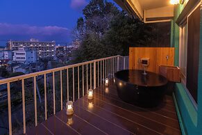 Shirahama White Beach House