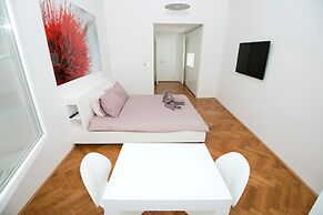 Galeria River