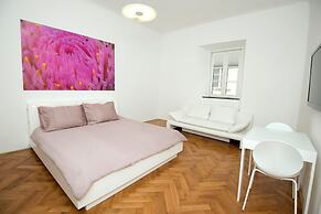 Galeria River