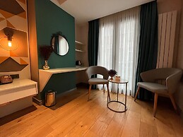 Royal Galata Hotel