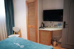 Royal Galata Hotel