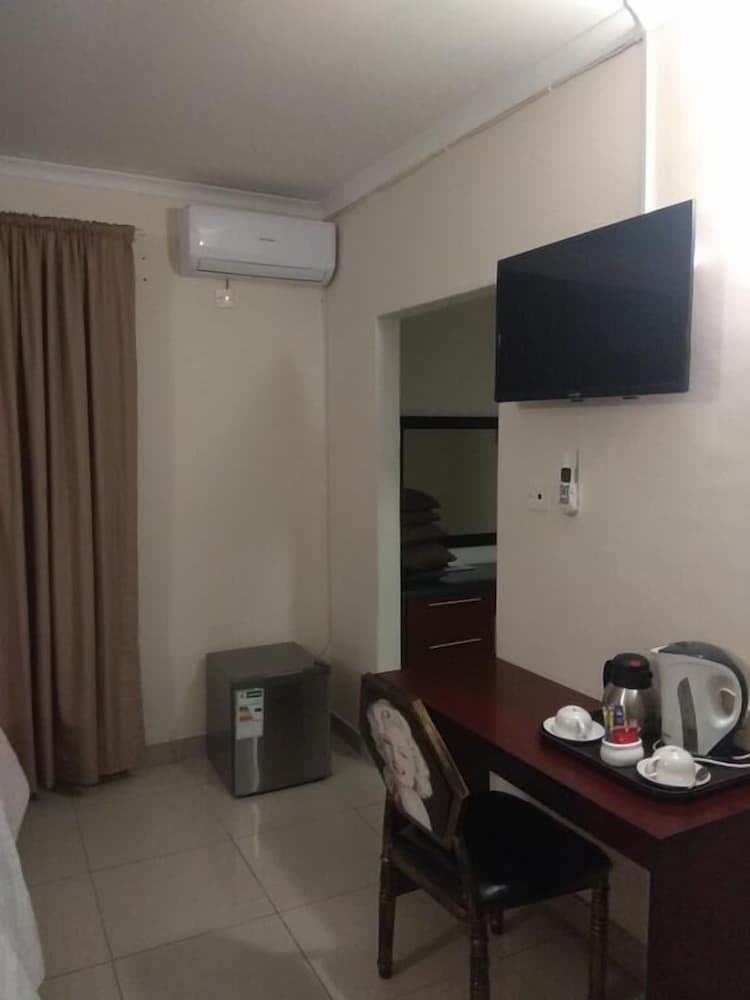 Rosebuds Guesthouse