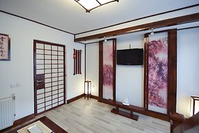 Casa Lily-Japanese Retreat