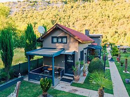 Antik River House