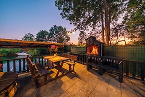 Antik River House